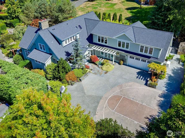 9223 Allens Cove Lane NE, Bainbridge Island, WA 98110