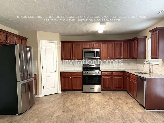 4th image of 4554 Grove Lake St