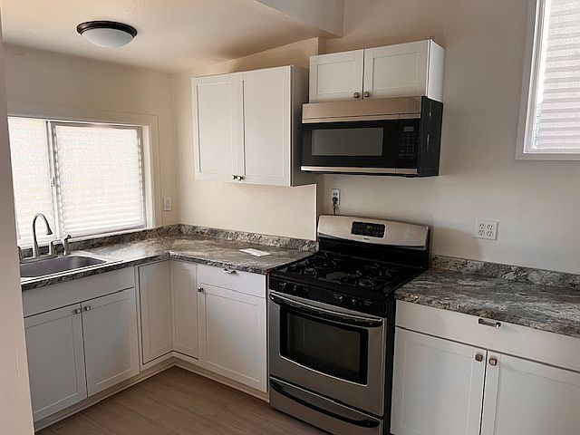 2nd image of 2209 N Washington St