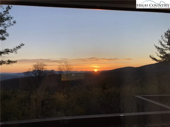 103 Upper Holiday Lane #G329, Beech Mountain, NC 28604