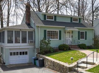 70 Sylvan Dr, Morris Plains, NJ 07950