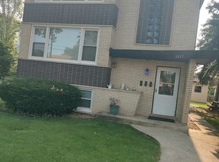 3817 Park Ave #1, Brookfield, IL 60513