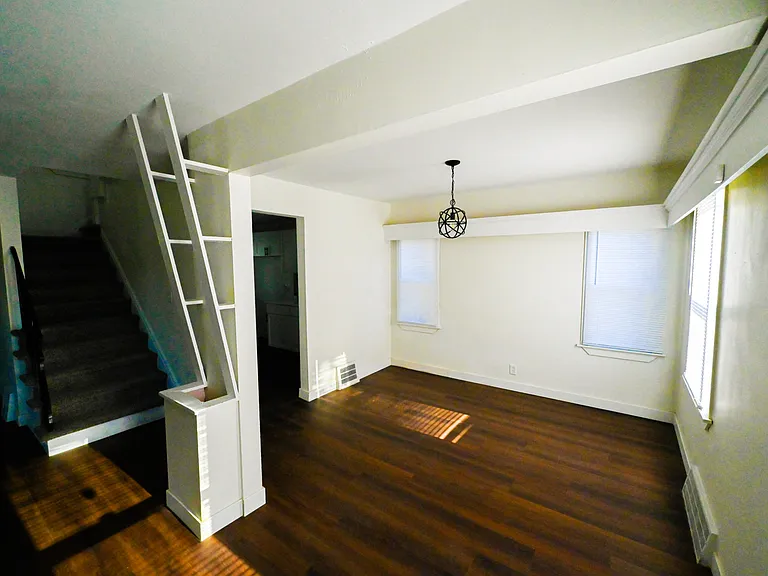 15829 Minock St — Photo 7