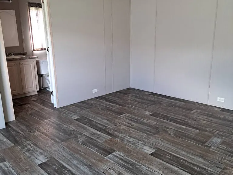 208 N Highway 22A #10 — Photo 19