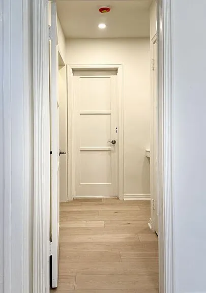 408 1/2 S Spalding Dr — Photo 27