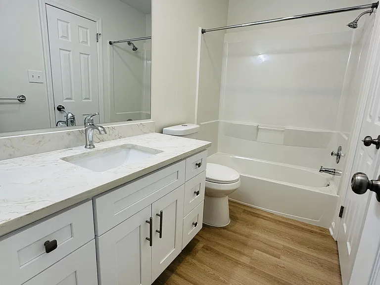 16B E Daisy Ln #B — Photo 11