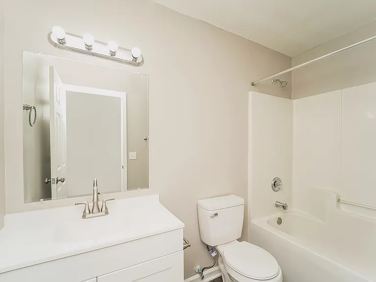 8232 Fox Swamp Rd — Photo 16