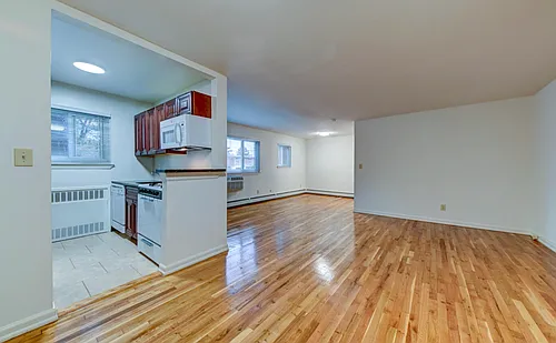 1 Waterview Dr #18E2 Photo 1