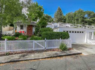 59 Stanton Ave, Orinda, CA 94563