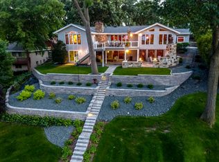 10115 Oak Shore Dr, Lakeville, MN 55044