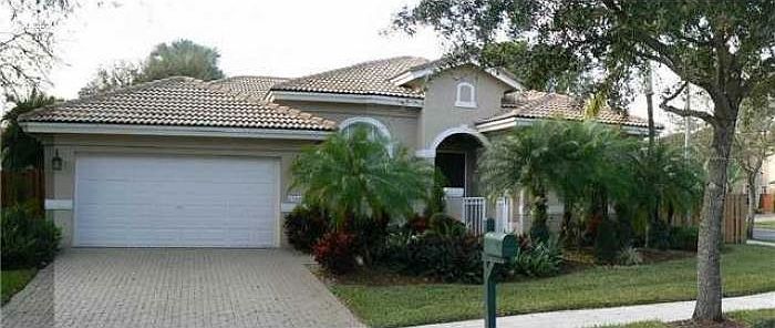 1st image of 11232 NW 71st Ter