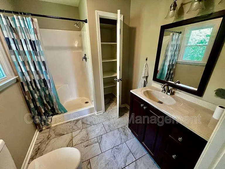 103 Newman Dr — Photo 9