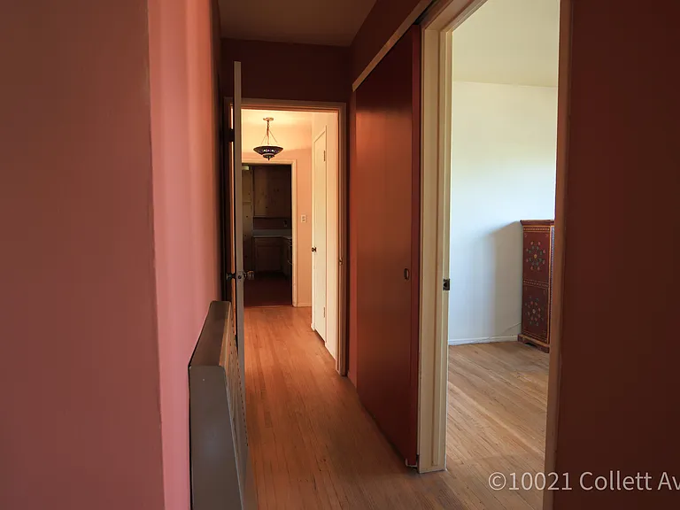 10021 Collett Ave — Photo 6