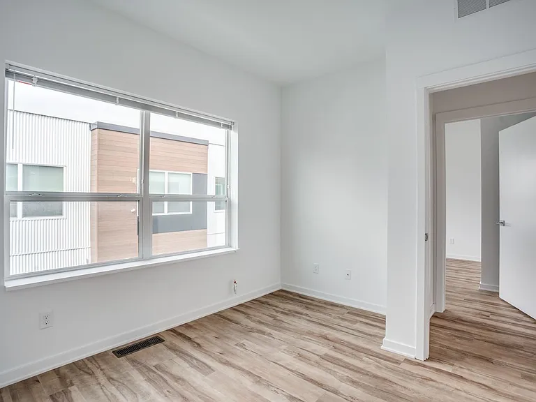 3333 Nicollet Ave S — Photo 49