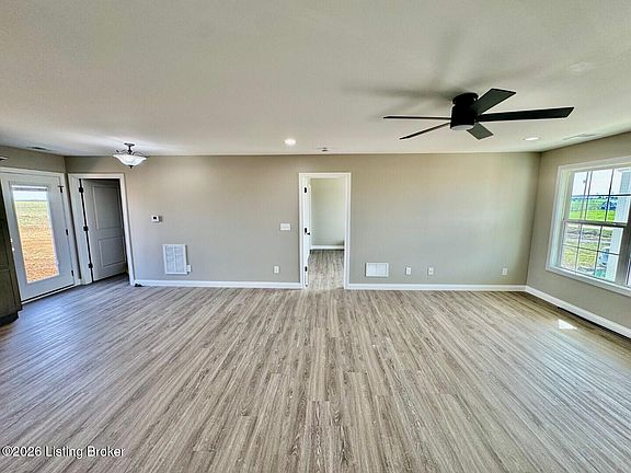 3rd image of 1518 Old Perryville Loop