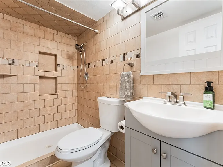 7425 Copper Crown Ct — Photo 40