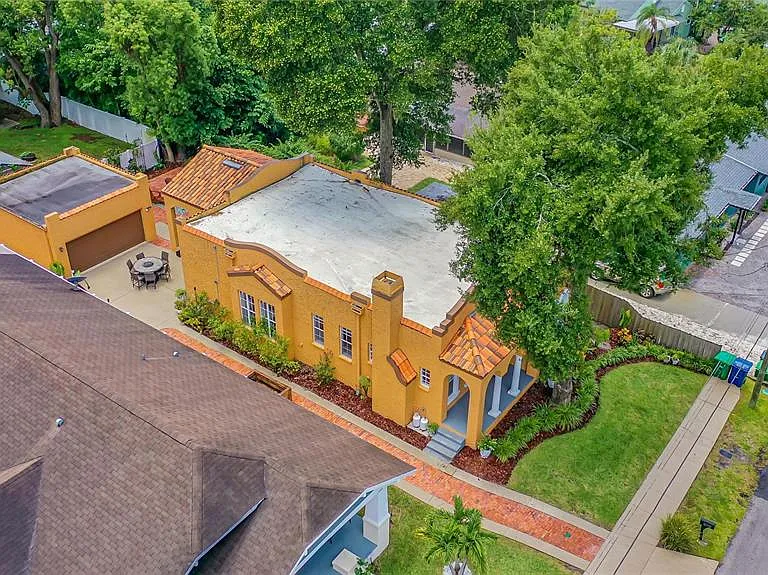 220 W Minnehaha St — Photo 61