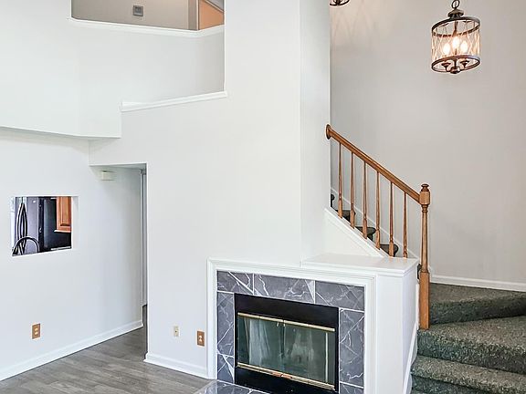 4th image of 215 Turnbrook Dr SW
