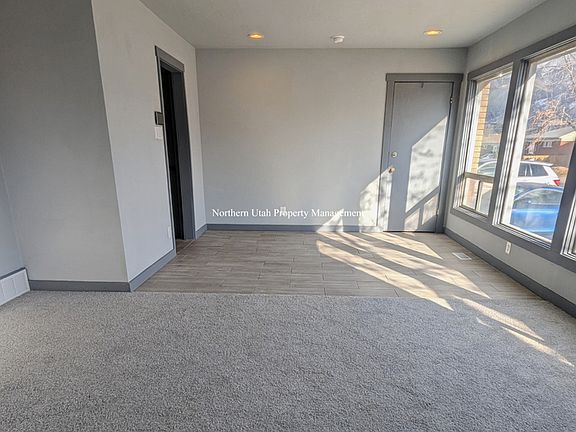 5 Front Room_12202024