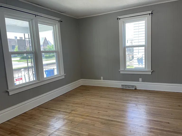 312 Broad St — Photo 4