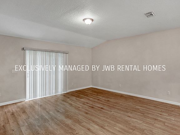 2nd image of 13736 Majestic Ct