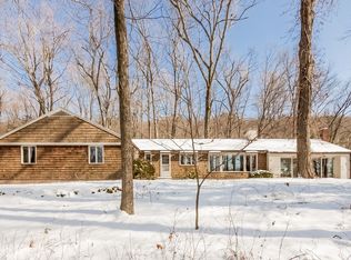84 Bayberry Hill Rd, Avon, CT 06001