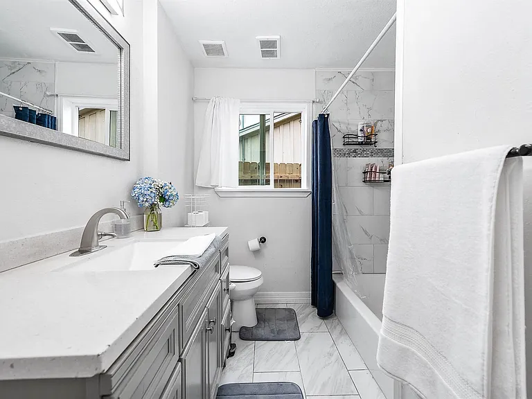 7230 Edgemoor Dr — Photo 12