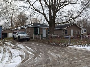 1107 Chrysler St, Mount Morris, MI 48458