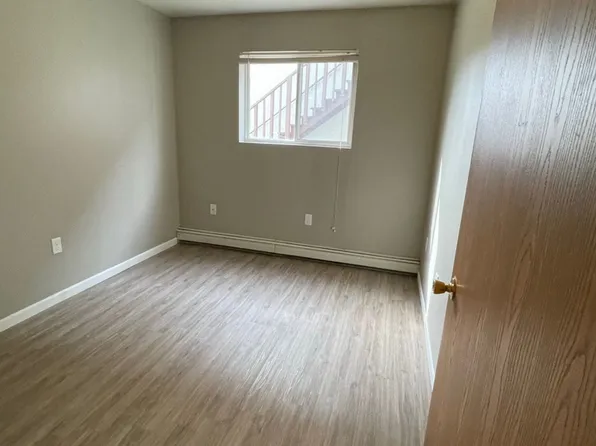 DE1211, 1211 S Dewey St #De1211-3, Eau Claire, WI 54701