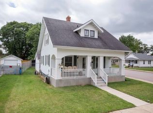 1121 W 4th St, Mishawaka, IN 46544