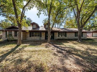 612 Cade St, Chandler, TX 75758