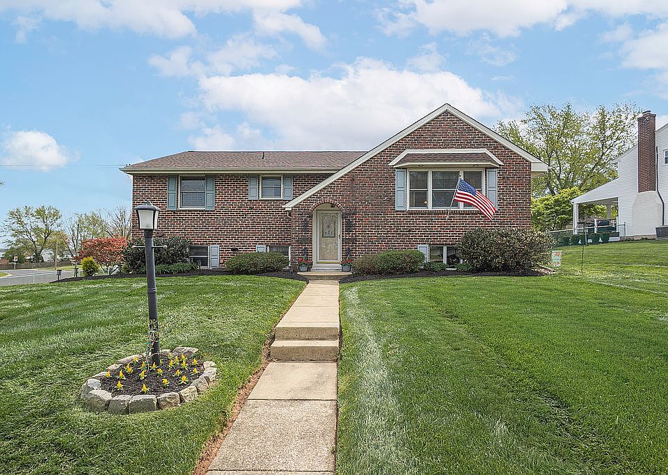 2122 Palomino Drive