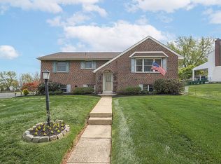 2122 Palomino Dr, Warrington, PA 18976