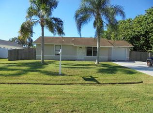 782 SE Starflower Ave, Port Saint Lucie, FL 34983