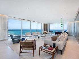 10203 Collins Ave
