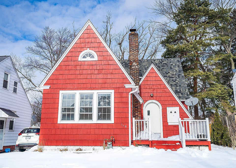 1st image of 119 Eldred Ave