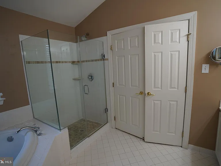 60 Calabash Ct — Photo 14