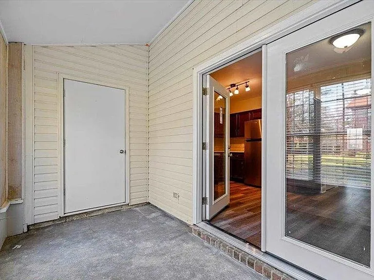 731 Coventry Ln #D — Photo 19