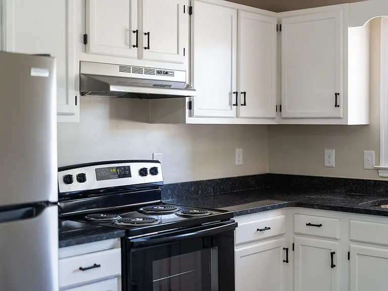 450 Cedar Ave #6 — Photo 18