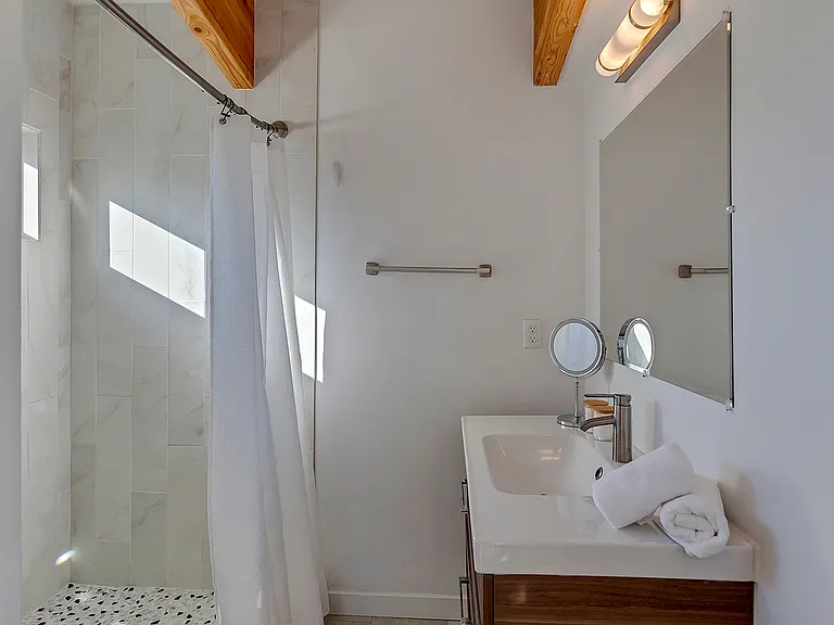 6824 N Catlin Ave #A — Photo 38