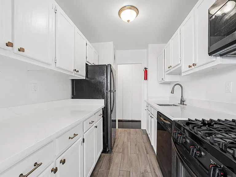 500 Central Ave #1710 — Photo 3