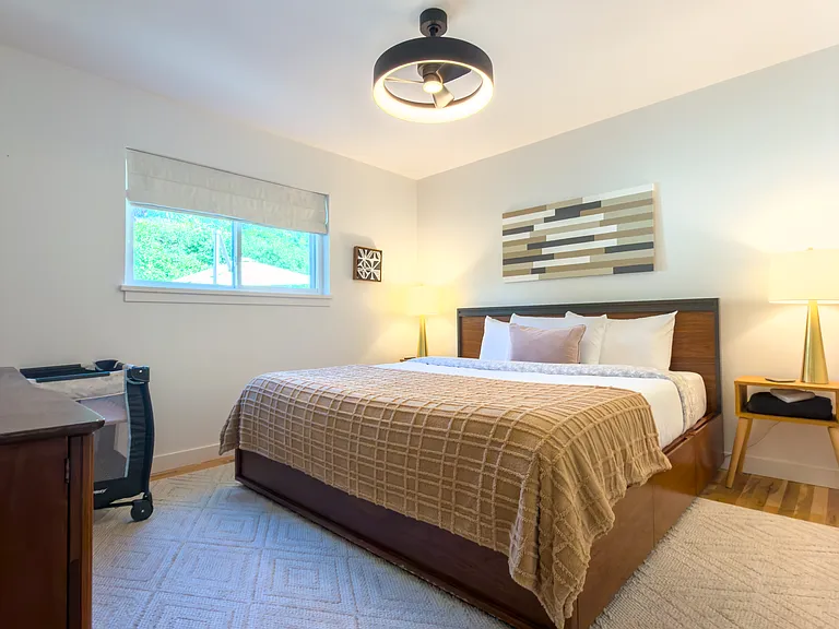 Bedroom 1 king memory foam