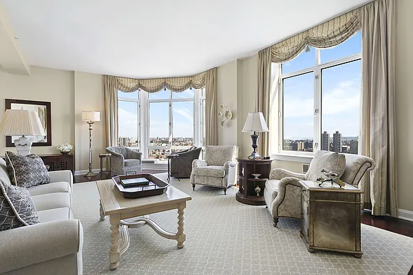 Sold by Compass | media 3