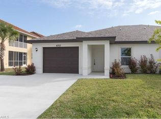 4707 Skyline Blvd, Cape Coral, FL 33914