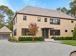 56 Birchwood Ln, Bridgehampton, NY 11932