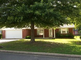 1101 Chase Ave, Tahlequah, OK 74464