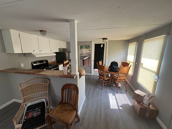 3rd image of 306 Pipeline Rd