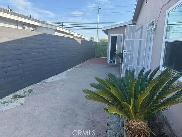 2563 W Crescent Ave — Photo 14