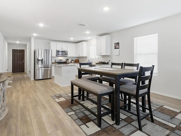 10101 Newtown Dr — Photo 11