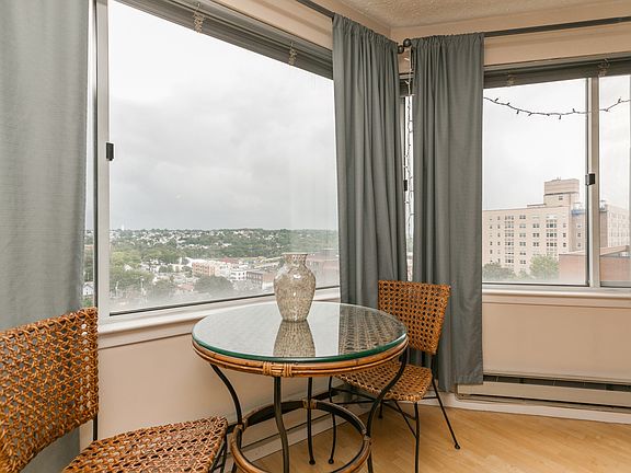 5th image of 10 Stewart Pl APT 6CE